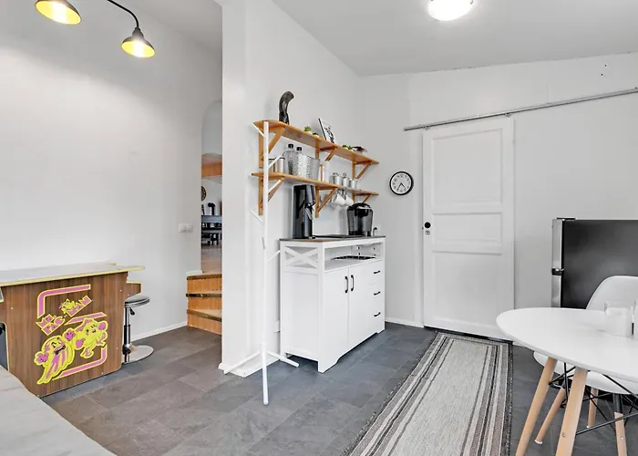 3Br Spacious Cottage With Geothermal Hottub & Stunning View