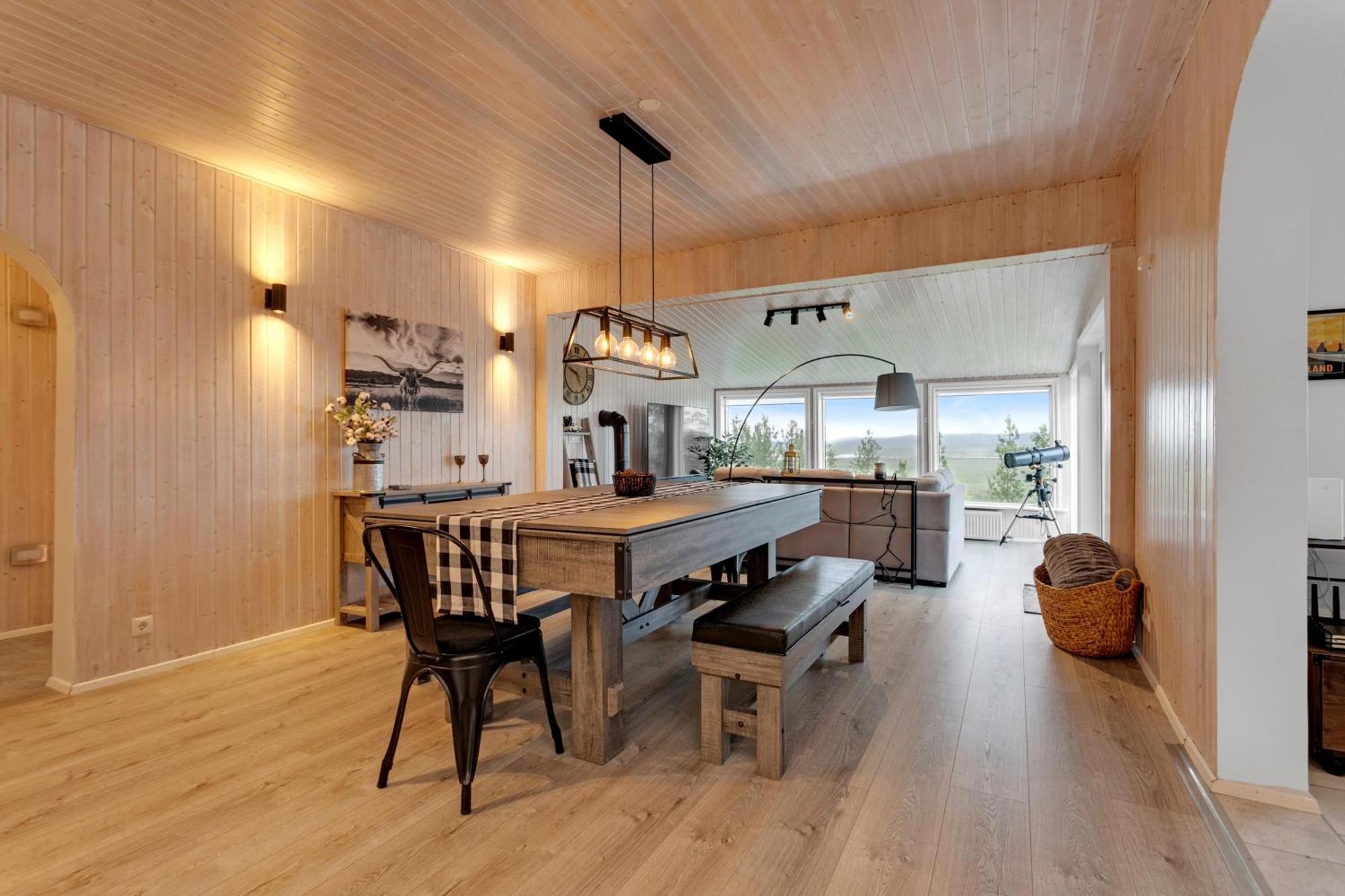3br Spacious With Geothermal Hottub & Stunning View *